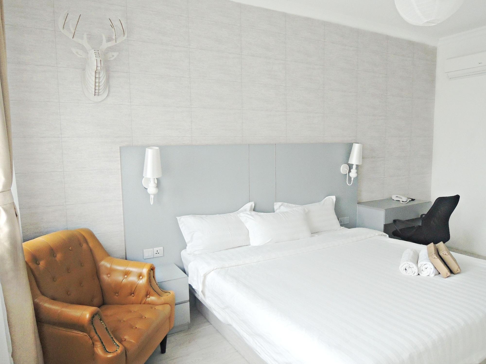 Creator Hotel Kulai Kültér fotó