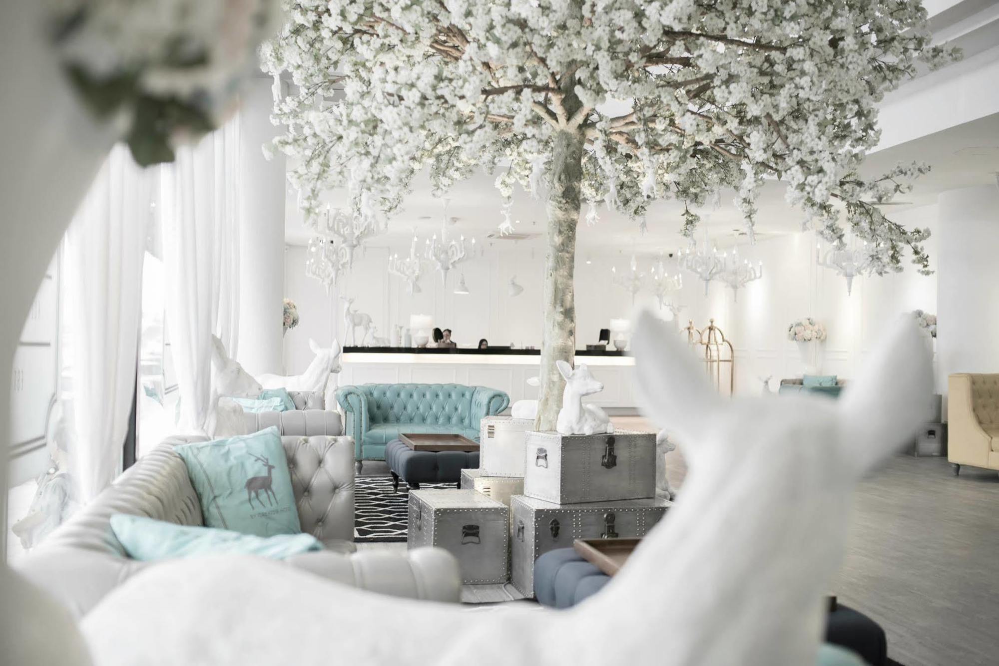 Creator Hotel Kulai Kültér fotó